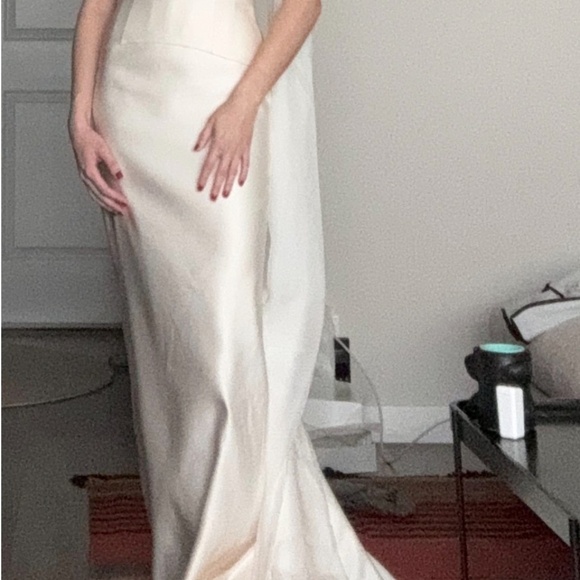 Karla Gil Design Custom Made Wedding Gown - Picture 5 of 7